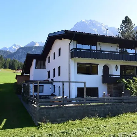 Liesl, Ruim 4 Pers. Met Eigen Tuin! アパート *