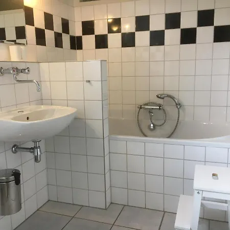 Liesl, Ruim 4 Pers. Met Eigen Tuin! Daire